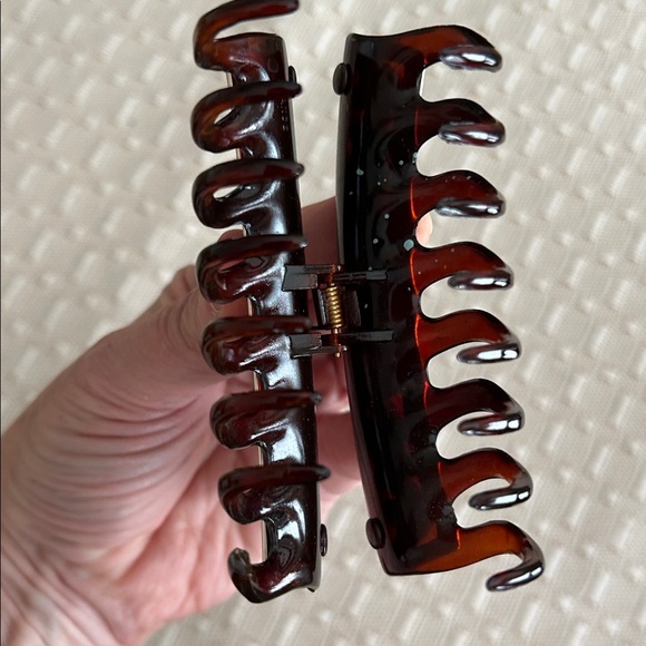 Brighton Hair Claw Clip - Picture 3 of 5